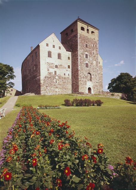Opastettu kierros Turun linnassa / Guided tour at Turku Castle