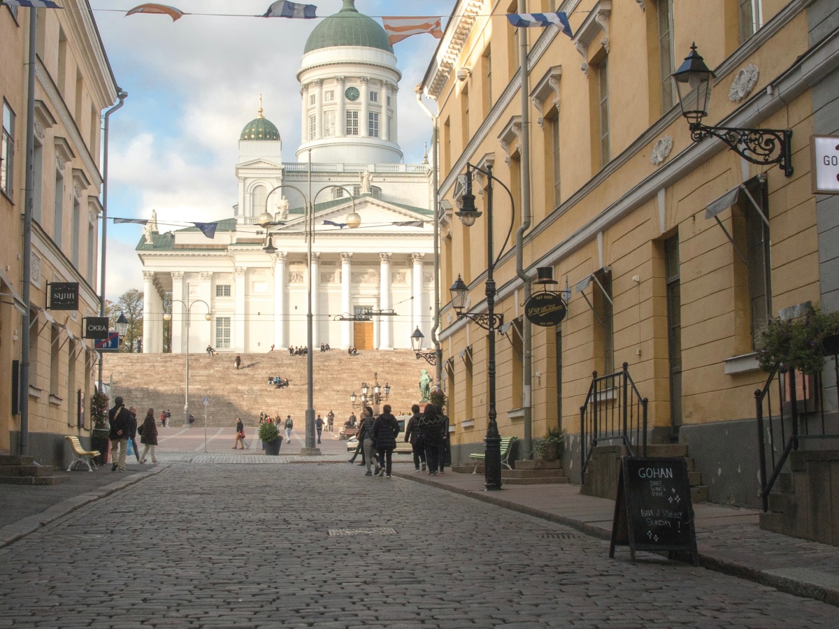 Helsinki Travel Guide by Hellocon: A Walking Tour